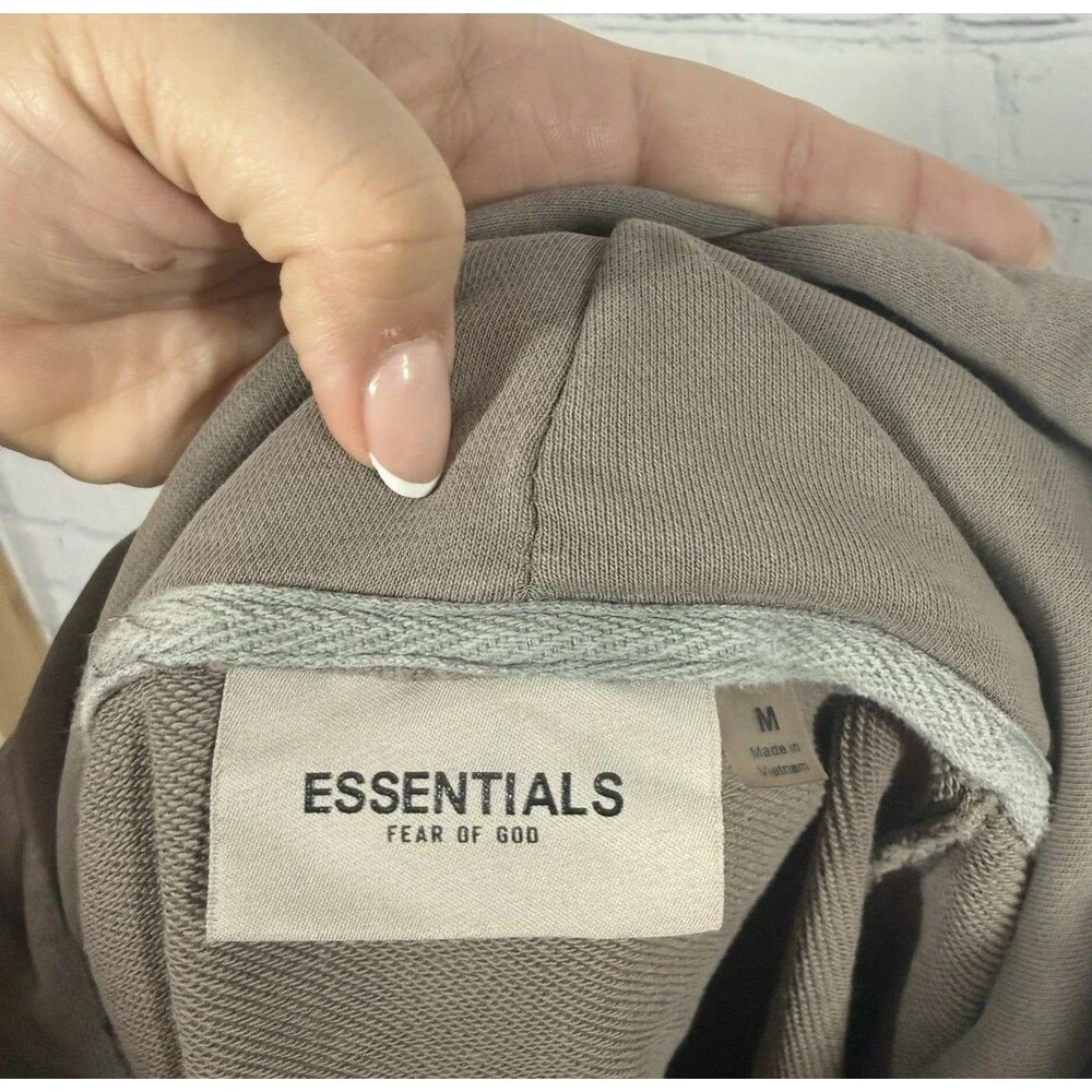 Fear of God Essentials Hoodie Mens Medium Taupe Gray Logo Pullover Oversized FOG